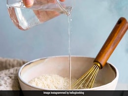 भीगे चावल के पानी से स्किन को मिलते हैं अनगिनत फायदे, जानिए फेस पर अप्लाई करने के तरीके भीगे चावल के पानी से स्किन को मिलते हैं अनगिनत फायदे, जानिए फेस पर अप्लाई करने के तरीके