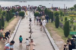 Record Number Of Tourist Arrivals In Jammu And Kashmir Record Number Of Tourist Arrivals In Jammu And Kashmir