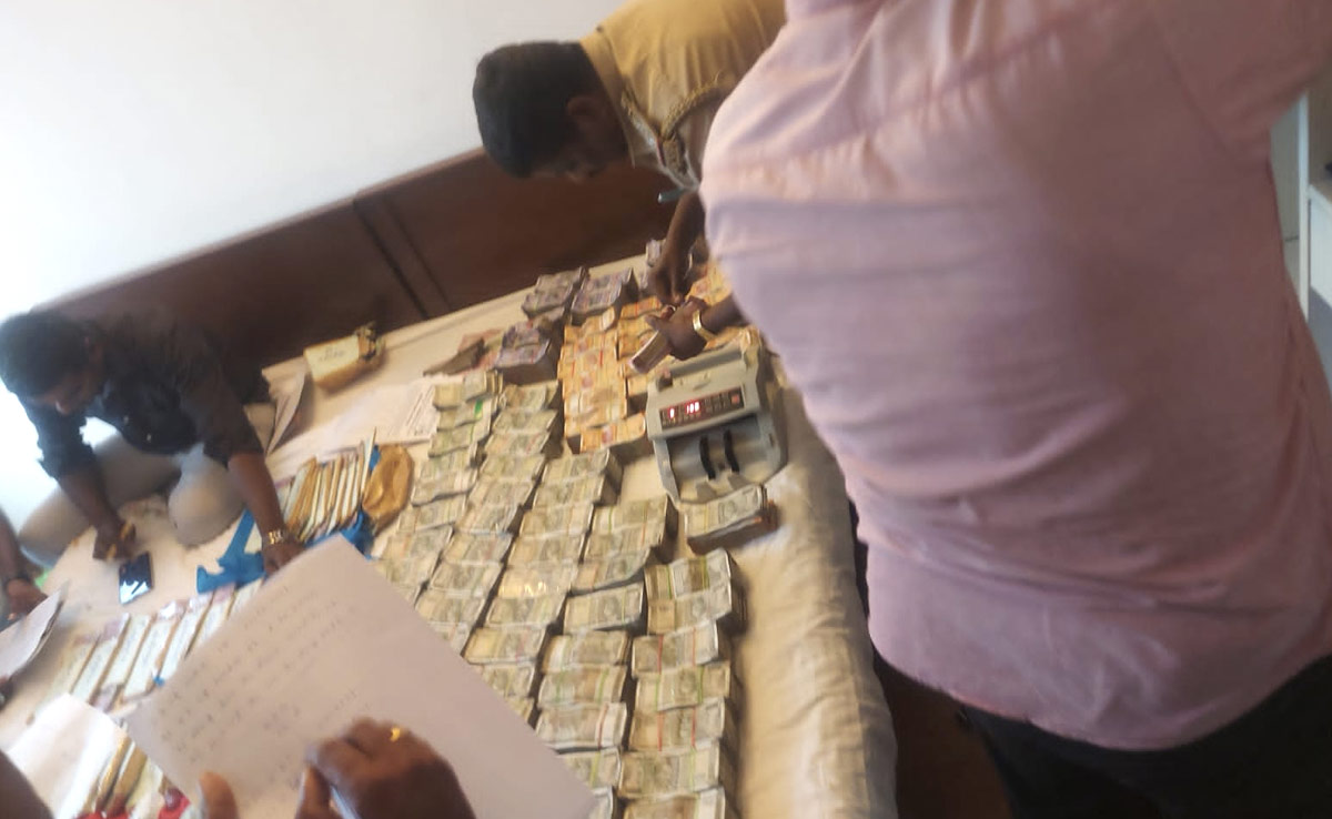 Cash Worth Rs 4.5 Crore Seized From Villa In Karnataka's KGF