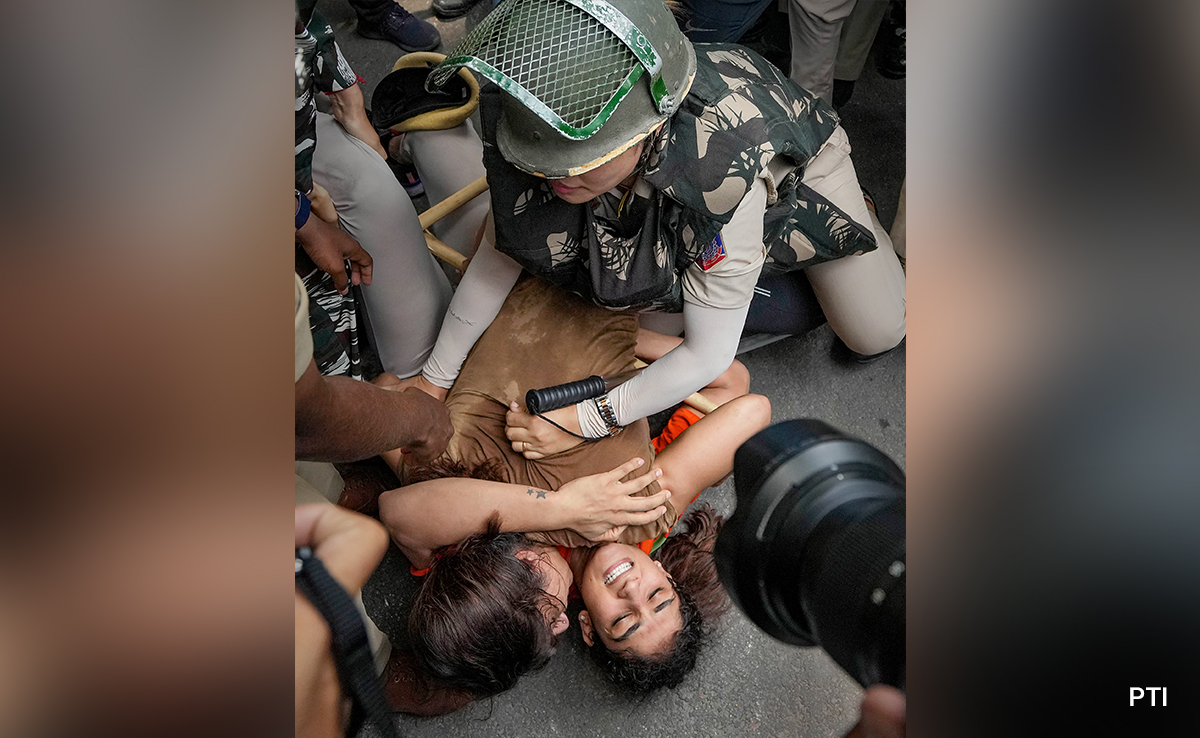 "Has To Be A Better Way": Olympic Champion Neeraj Chopra On Cops' Action Against Wrestlers