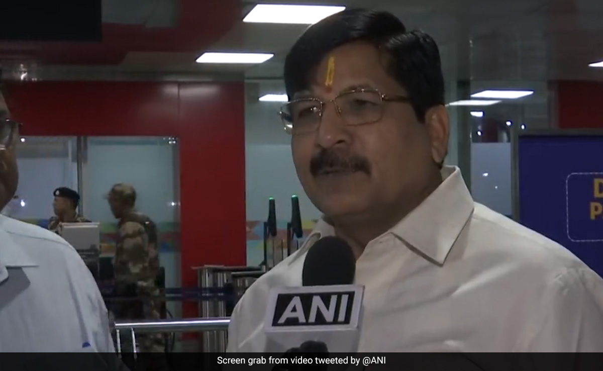 Go First Passengers Furious Over Last-Minute Flight Cancellations