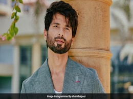 क्या ब्लडी डैडी के लिए शाहिद कपूर ने लिए 40 करोड़ रुपये की फीस? ट्रेलर लॉन्च पर एक्टर ने किया खुलासा क्या ब्लडी डैडी के लिए शाहिद कपूर ने लिए 40 करोड़ रुपये की फीस? ट्रेलर लॉन्च पर एक्टर ने किया खुलासा