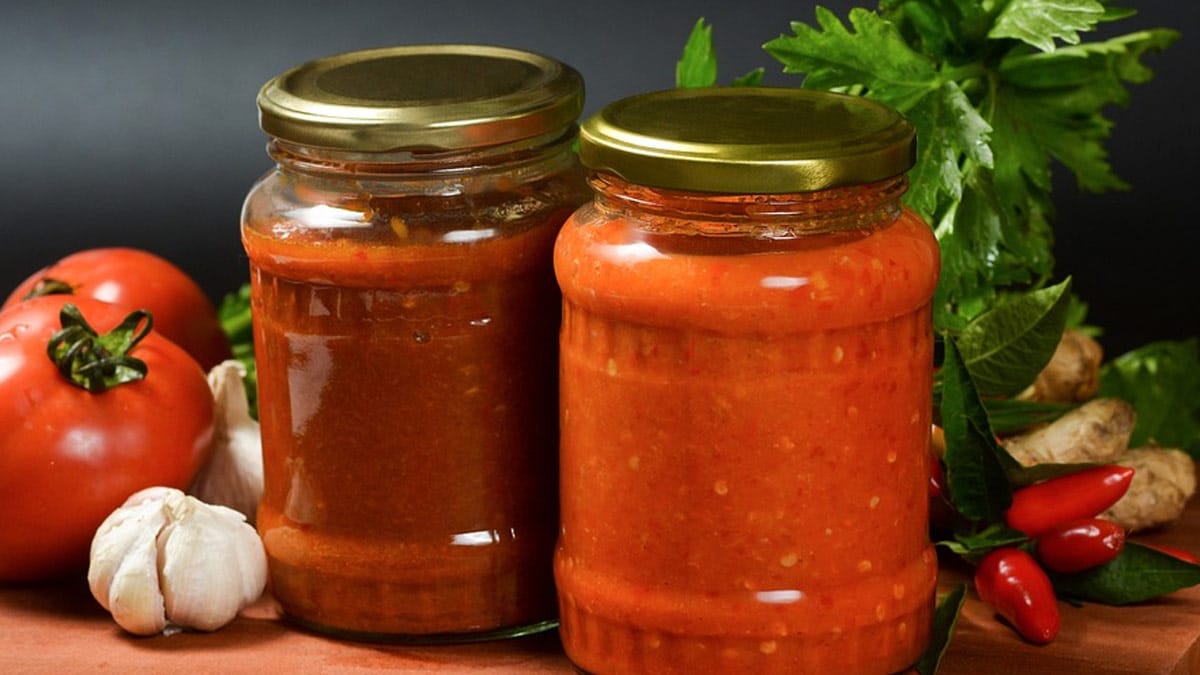 How to Make Delicious Chilli Garlic Paste At Home (Easy Recipe Inside