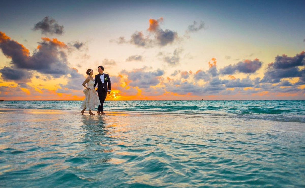 Top 7 Tropical Honeymoon Destinations To Mark The Beginning Of Your Marriage On An Exotic Note