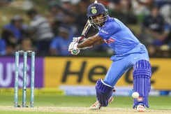 फाइनल से पहले चेन्नई के धाकड़ खिलाड़ी ने लिया संन्यास फाइनल से पहले चेन्नई के धाकड़ खिलाड़ी ने लिया संन्यास