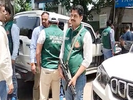 टिल्लू ताजपुरिया मर्डर केस के आरोपियों को 4 दिन की पुलिस रिमांड पर भेजा गया टिल्लू ताजपुरिया मर्डर केस के आरोपियों को 4 दिन की पुलिस रिमांड पर भेजा गया