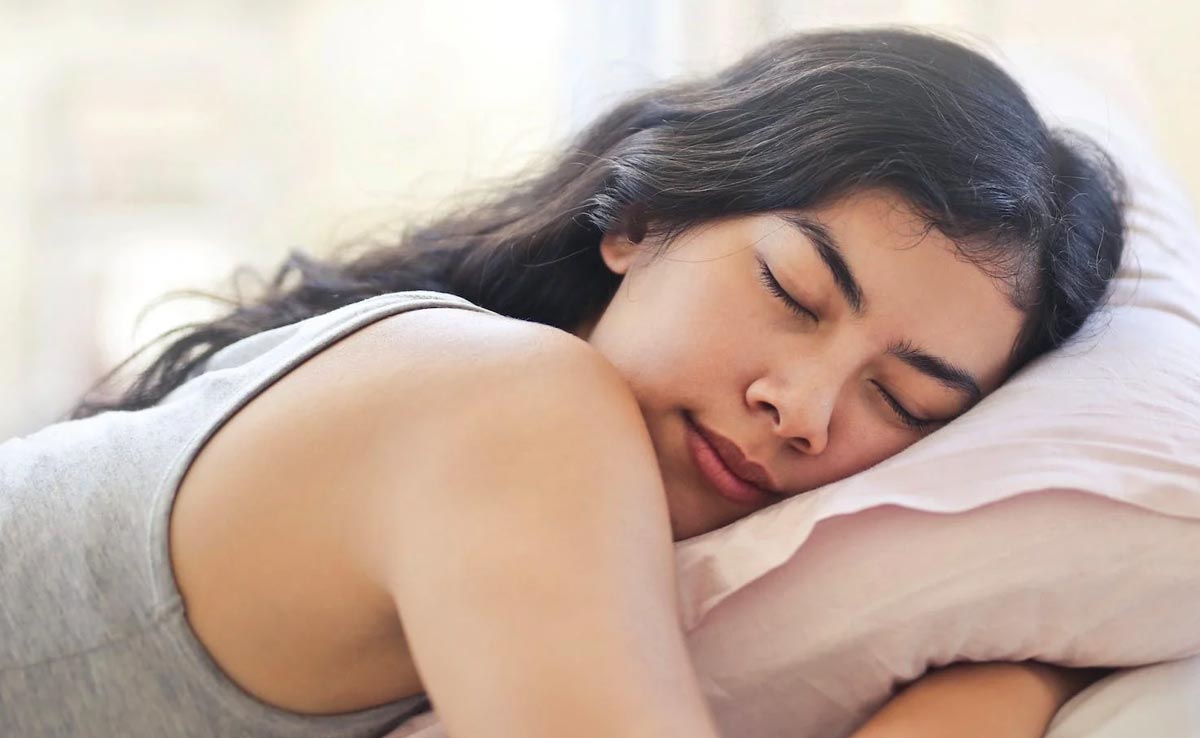किस विटामिन की कमी से आती है ज्यादा नींद?