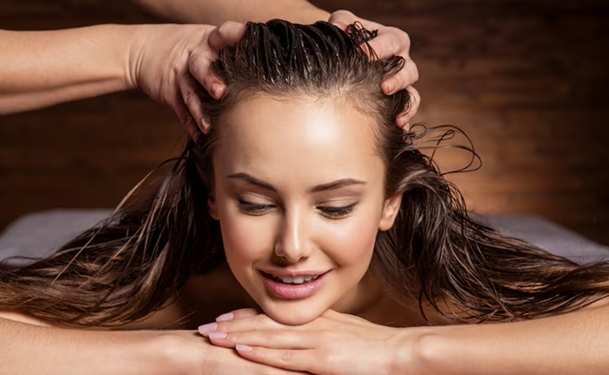 5 Benefits Of Hot Oil Head Massages That Will Never Let You Miss A <i>Champi</i>