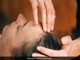 बालों की मोटाई बढ़ाते हैं ये 5 तेल, रोजाना इस्तेमाल करने पर आपको भी दिख सकता है असर  बालों की मोटाई बढ़ाते हैं ये 5 तेल, रोजाना इस्तेमाल करने पर आपको भी दिख सकता है असर