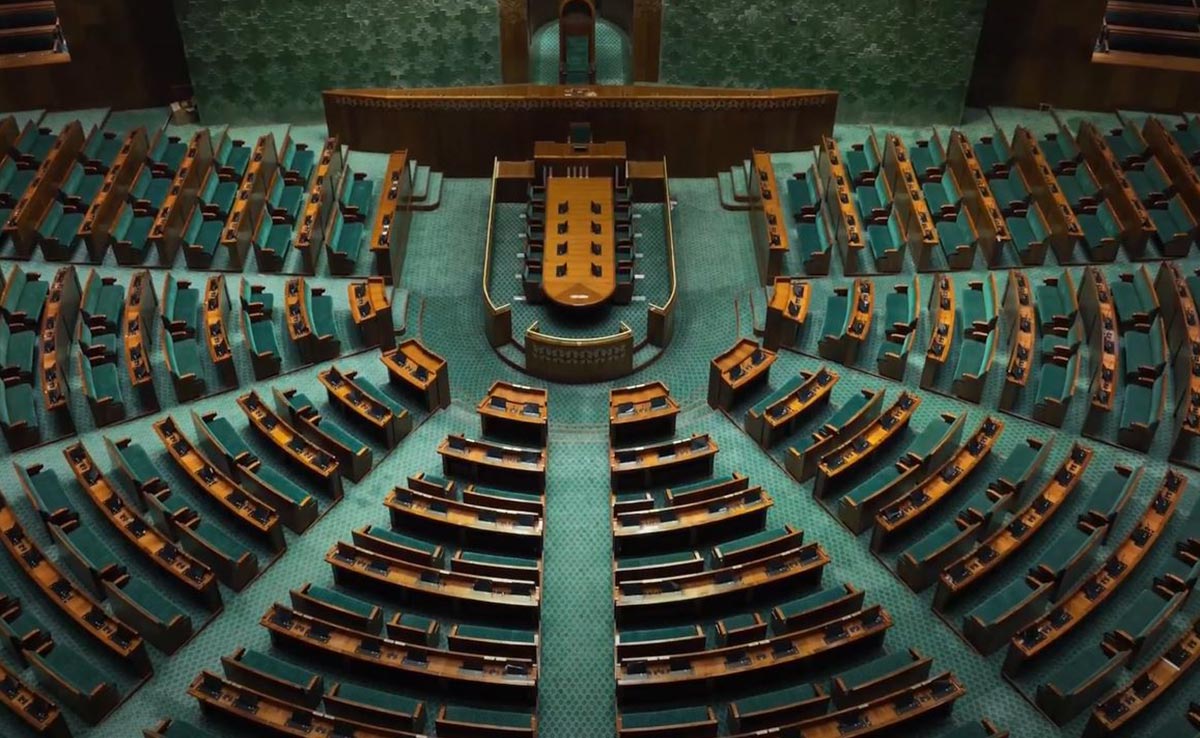 900 UP Artisans Weaved Carpet For "10 Lakh Hours" For New Parliament