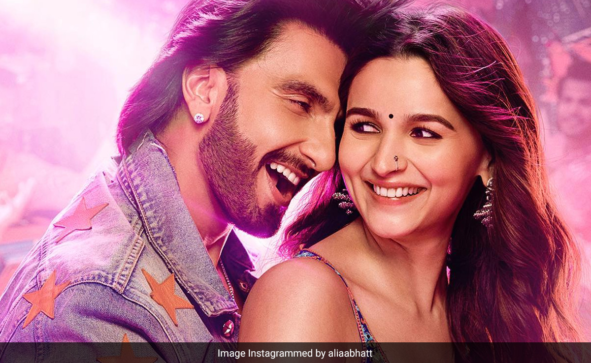 <i>Rocky Aur Rani Kii Prem Kahaani</i> First Look: Alia Bhatt And Ranveer Singh's Fabulous World