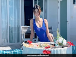 Palak Tiwari's Midweek Plunge In A Ribbed Swimsuit Has Us Feeling Blue Palak Tiwari's Midweek Plunge In A Ribbed Swimsuit Has Us Feeling Blue
