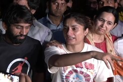 "Did We Win Medals To See Such Days?" Wrestler Vinesh Phogat Breaks Down "Did We Win Medals To See Such Days?" Wrestler Vinesh Phogat Breaks Down