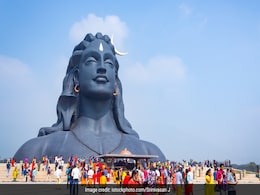 Pradosh Vrat April: प्रदोष व्रत में इस तरह भगवान शिव को किया जा सकता है प्रसन्न, भक्तों की हर मनोकामना सुन लेते हैं महादेव  Pradosh Vrat April: प्रदोष व्रत में इस तरह भगवान शिव को किया जा सकता है प्रसन्न, भक्तों की हर मनोकामना सुन लेते हैं महादेव