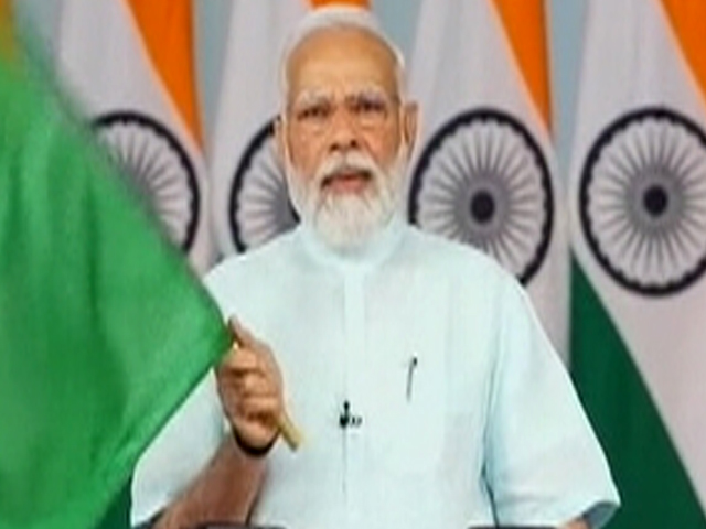 उत्तराखंड को वंदे भारत की सौगात, अब 4 घंटे 45 मिनट में देहरादून से दिल्ली