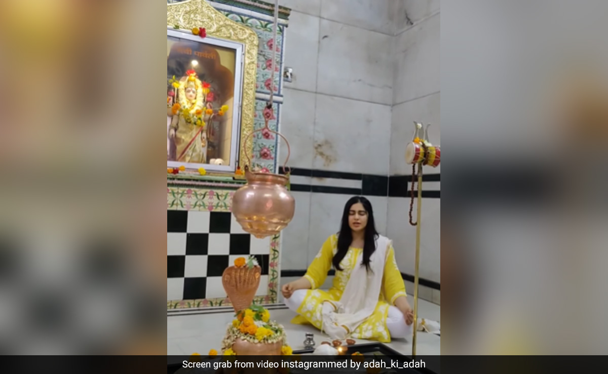रिलीज के छह दिन बाद शिव तांडव स्तोत्र का उच्चारण करती दिखीं 'द केरल स्टोरी' की 'फातिमा', मंदिर का वीडियो हुआ वायरल