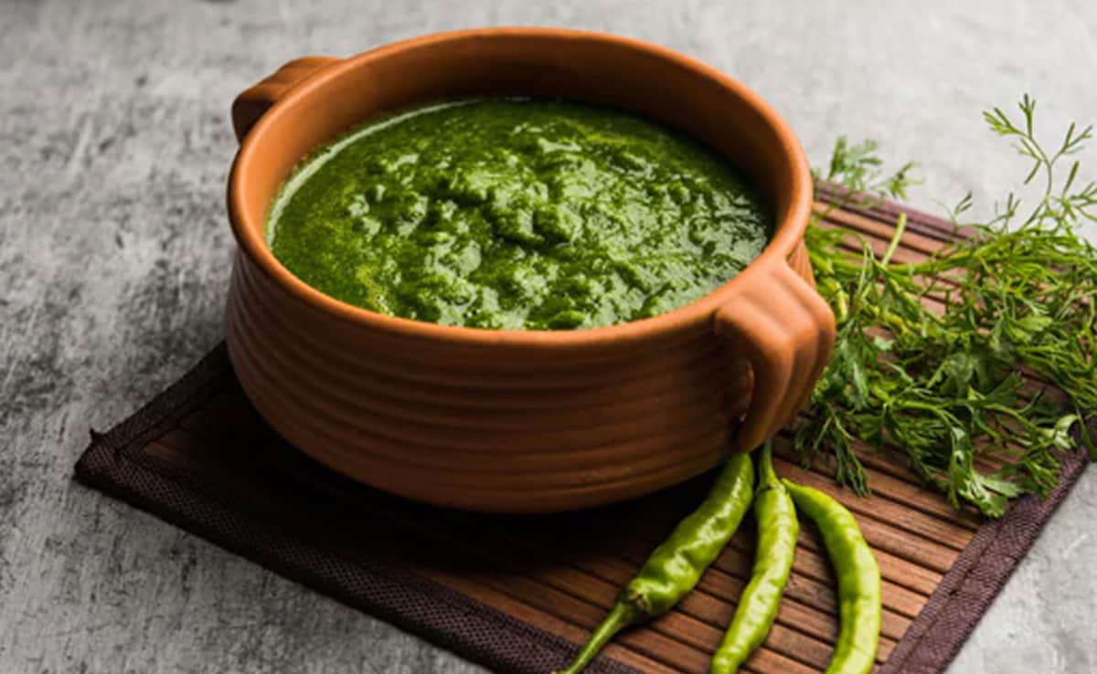 Green chutney is nutritious and easy to make Green chutney is nutritious and easy to make