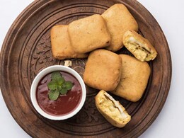 Want A Spicy Pakora? You Have To Try These Amazing Paneer Chutney Pakoras