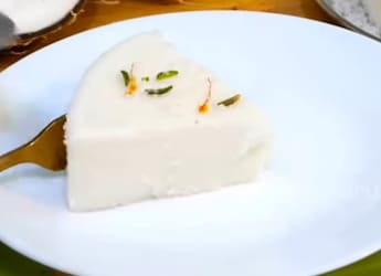 You Need Only 3 Ingredients To Make This Maharashtrian-Style Coconut Kharvas You Need Only 3 Ingredients To Make This Maharashtrian-Style Coconut Kharvas