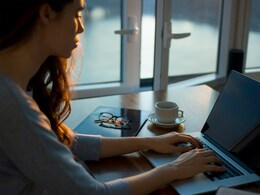 लंबे समय तक बैठने से होने वाले हेल्थ रिस्क को कम कर सकती है दिन में सिर्फ 22 मिनट की एक्सरसाइज : शोध