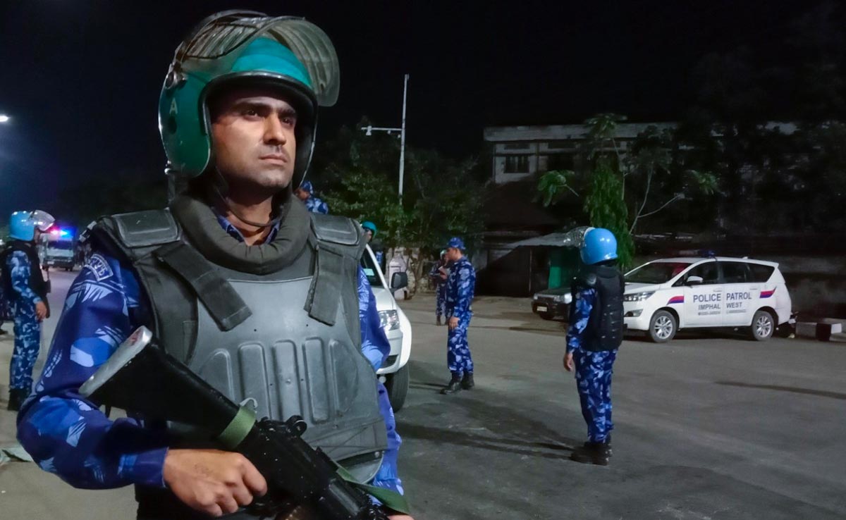 Manipur Violence : सुप्रीम कोर्ट ने जताई चिंता, केंद्र व राज्य सरकार को स्टेटस रिपोर्ट दाखिल करने का निर्देश-Manipur Violence: Supreme Court expresses concern, directs central and state government to file status report