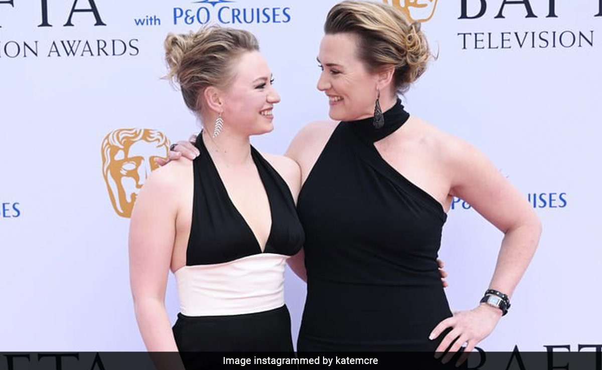 Kate Winslet Twins With Daughter Mia Threapleton In Black Ensembles On The Red Carpet