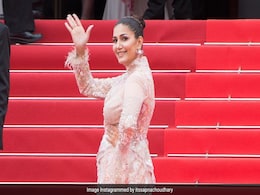 हरियाणा की छोरी पहुंची Cannes के रेड कारपेट पर, तीस किलो के फ्लोरल गाउन में बेहद हसीन दिखीं सपना चौधरी- देखें PHOTOS हरियाणा की छोरी पहुंची Cannes के रेड कारपेट पर, तीस किलो के फ्लोरल गाउन में बेहद हसीन दिखीं सपना चौधरी- देखें PHOTOS