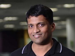 Byju’s के CEO अर्जुन मोहन ने दिया इस्तीफा, अब फाउंडर रवींद्रन संभालेंगे कामकाज Byju’s के CEO अर्जुन मोहन ने दिया इस्तीफा, अब फाउंडर रवींद्रन संभालेंगे कामकाज
