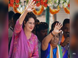 BJP Looted Rs 1.5 Lakh Crore From Karnataka In Last 3 Years: Priyanka Gandhi BJP Looted Rs 1.5 Lakh Crore From Karnataka In Last 3 Years: Priyanka Gandhi