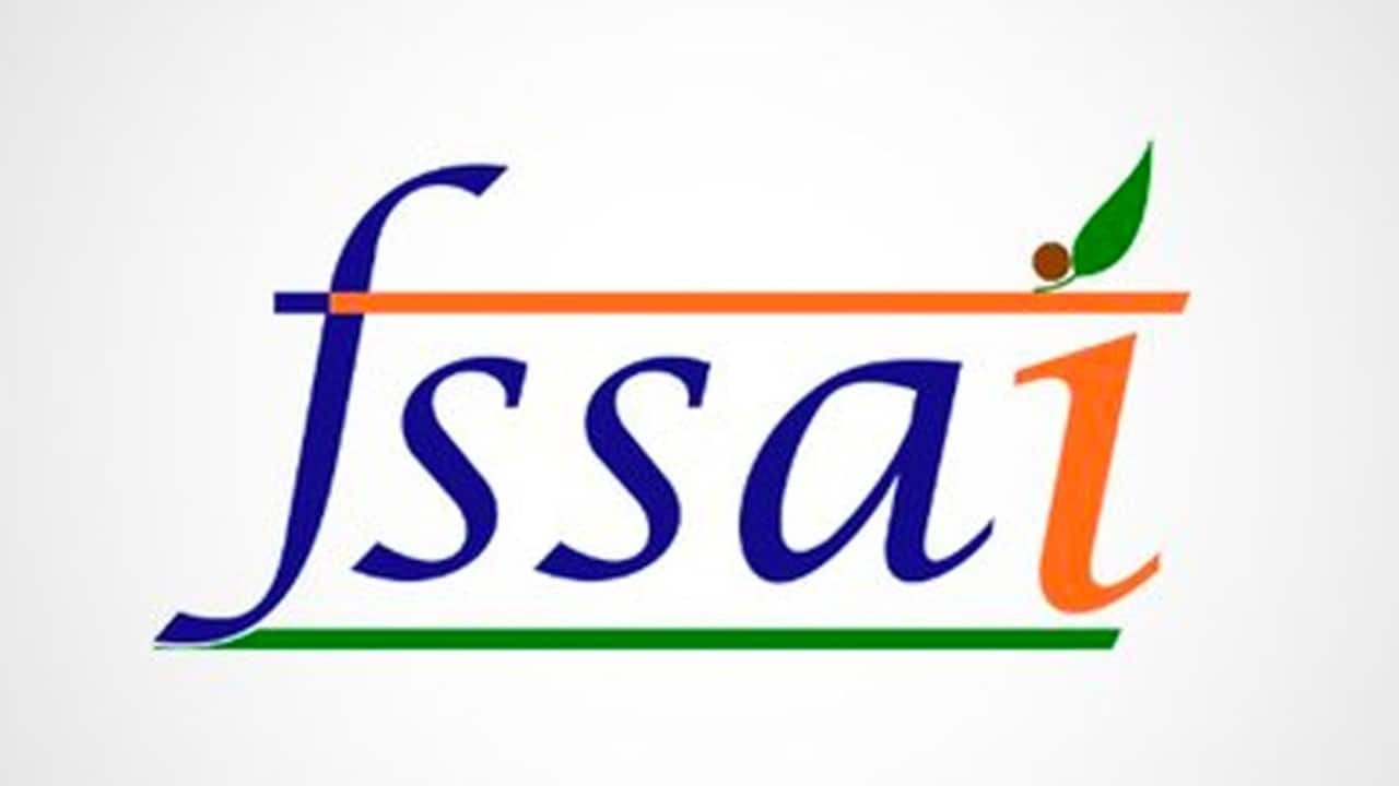 खाने के सामान में कीडे़ मिलने की शिकायत पर FSSAI का बड़ा एक्