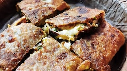 Love Keema? Make This Yummy Cheese Baida Roti For Your Weekend Indulgence