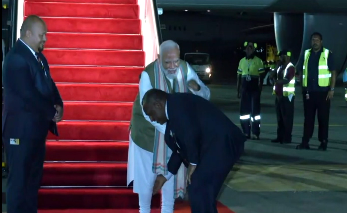 Watch: Papua New Guinea PM Touches PM Modi's Feet During Welcome Ceremony