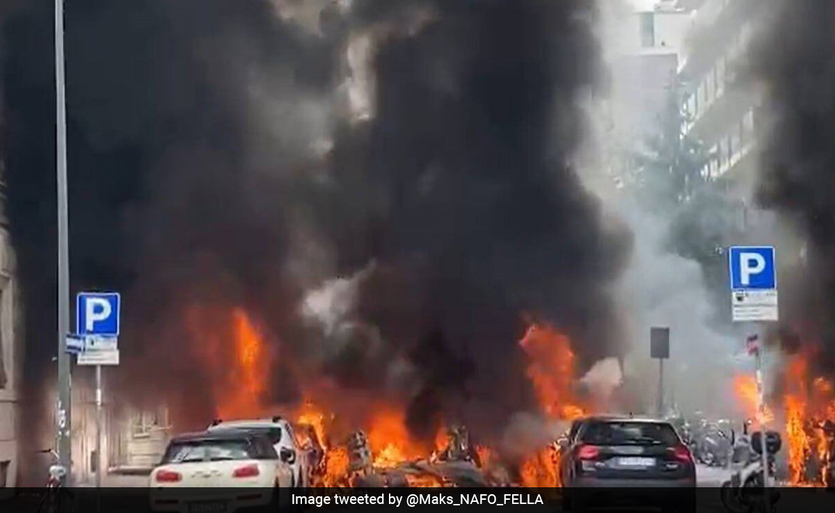 Massive Explosion In Milan, Many Cars On Fire