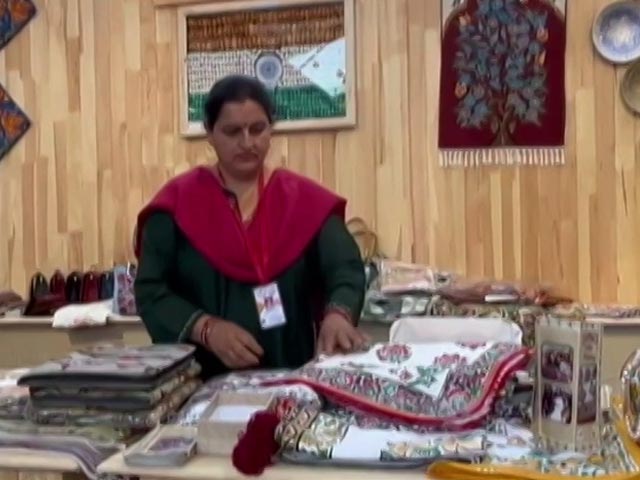 Locals Hope G20 Will Revive Kashmir's Dying Crafts