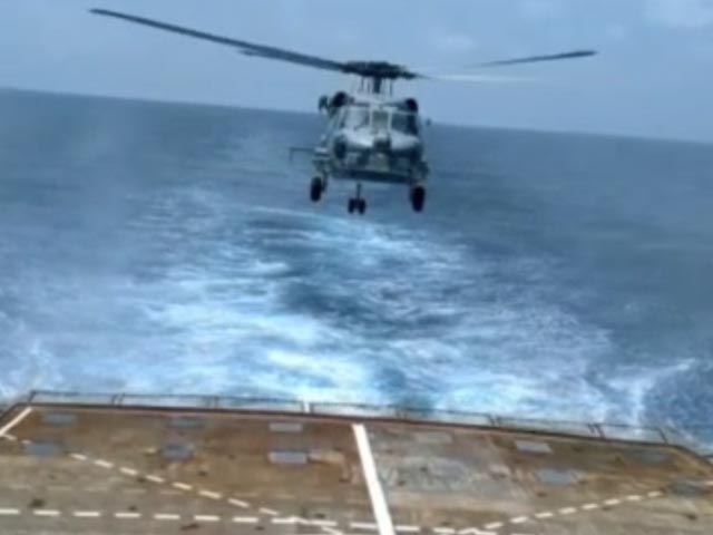 Navy's US-Made Multirole Chopper Lands For 1st Time On Indian Destroyer