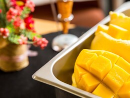 Mango Ice Cream: आपको भी पसंद है आइसक्रीम और आम तो घर पर बनाएं ये टेस्टी मैंगो आइसक्रीम, नोट करें रेसिपी