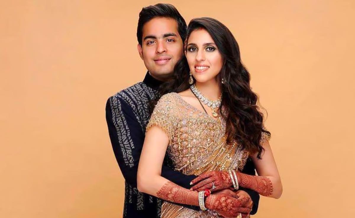 अंबानी परिवार के घर गूंजी किलकारी