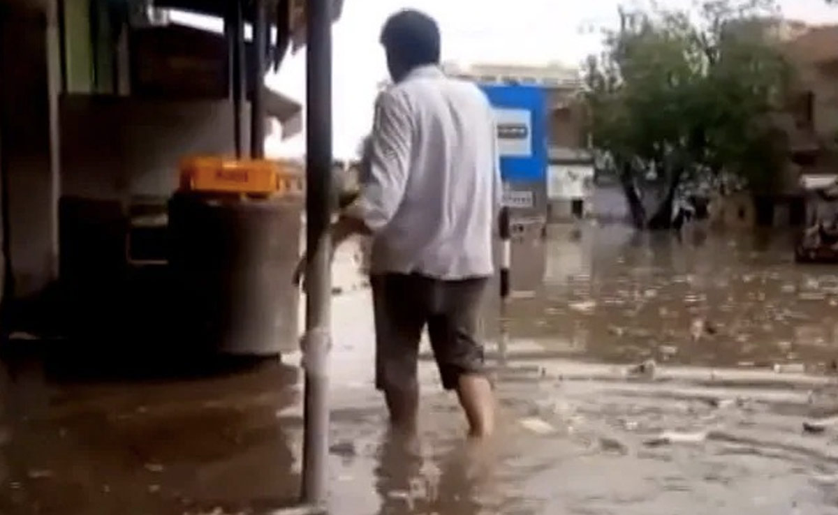 राजस्थान: फतेहपुर में भारी बारिश के कारण 'जल प्रलय' जैसे हालात, अब तक 13 लोगों की मौत