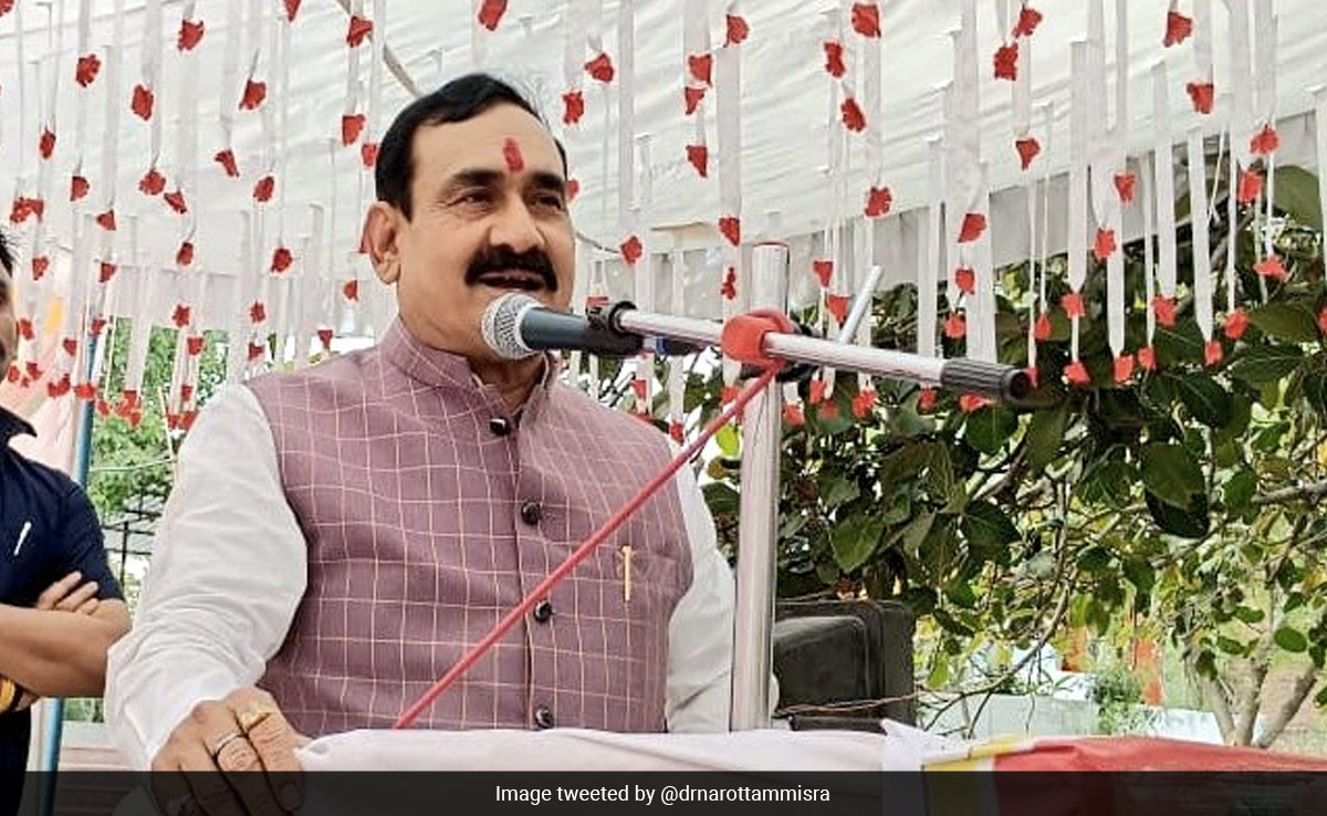 हेमा मालिनी को लेकर मध्य प्रदेश के गृह मंत्री का विवादित बयान, कांग्रेस बोली - वास्तविक ओछापन हेमा मालिनी को लेकर मध्य प्रदेश के गृह मंत्री का विवादित बयान, कांग्रेस बोली - वास्तविक ओछापन