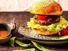 Beat Your Hunger Pangs With A Filling Indian-Style Masala Prawn Burger