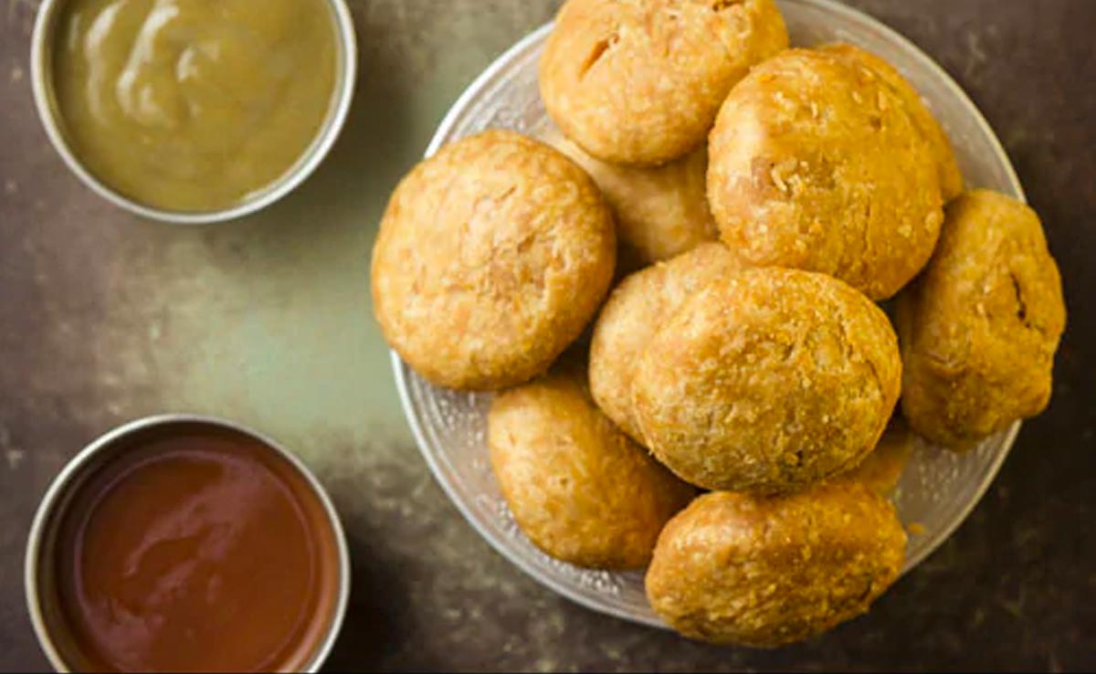 Looking For A Perfect Tea Time Snack? Give This Amazing Sattu Kachori A Try!