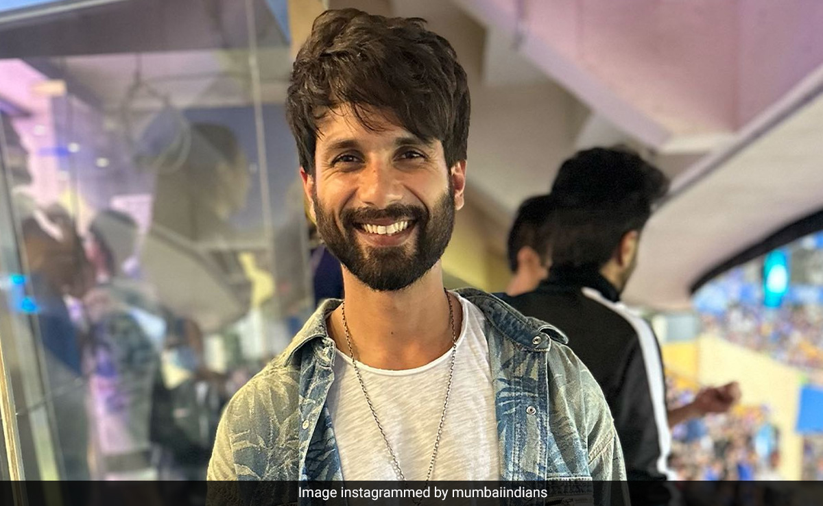 IPL 2023: <i>Jab</i> Shahid Kapoor Met Team Mumbai Indians At Wankhede