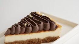 Calling All Cheesecake Lovers! Try This No-Bake Nutella Cheesecake For Weekend Bliss