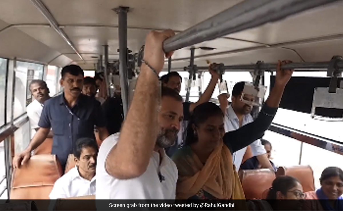 Video: Rahul Gandhi's Bengaluru Bus Ride On Last Day Of Karnataka Campaign