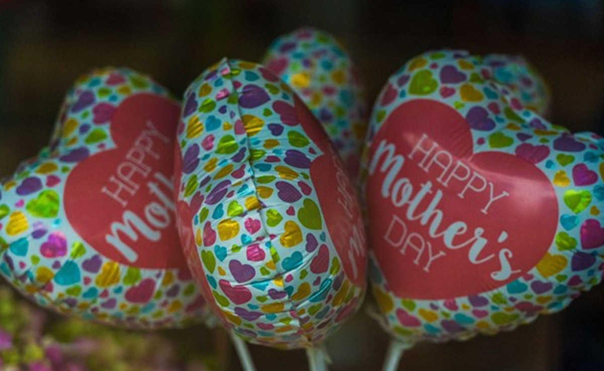 Mother's Day 2023: These Unique Gifts For Your Mom Are Ones She'll Actually Use Through The Year