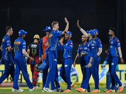 MI Captain: मुंबई इंडियंस ने चौकाया, रोहित शर्मा की जगह इस दिग्गज खिलाड़ी को बनाया कप्तान  MI Captain: मुंबई इंडियंस ने चौकाया, रोहित शर्मा की जगह इस दिग्गज खिलाड़ी को बनाया कप्तान