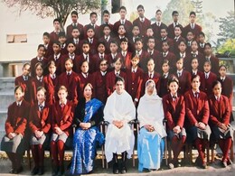 12वीं में 97 पर्सेंट, आईआईटी एंट्रेंस और आईएएस की तैयारी, स्कूल फोटो में है बॉलीवुड की सबसे पढ़ी-लिखी और टॉप एक्ट्रेस, पहचाना आपने? 12वीं में 97 पर्सेंट, आईआईटी एंट्रेंस और आईएएस की तैयारी, स्कूल फोटो में है बॉलीवुड की सबसे पढ़ी-लिखी और टॉप एक्ट्रेस, पहचाना आपने?