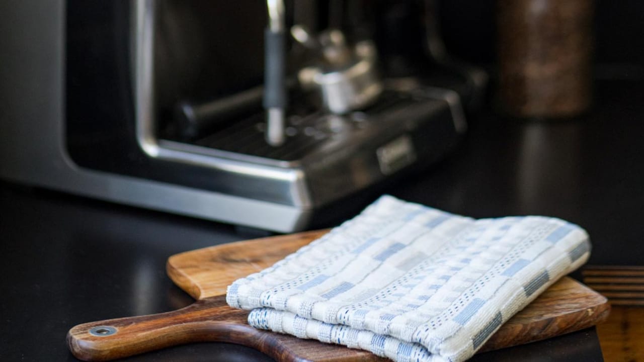 Say Goodbye To Greasy Kitchen Towels With These Easy Cleaning Tips