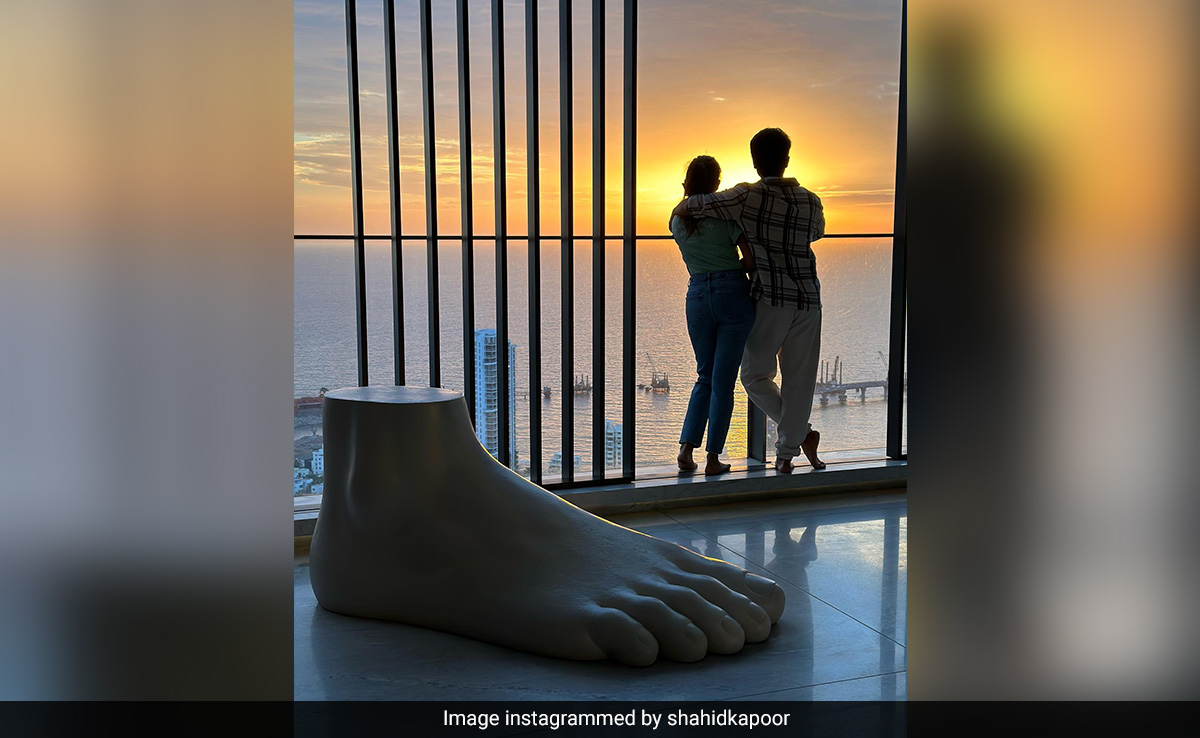 The Stunning Sunset View From Shahid Kapoor And Mira Rajput's Mumbai Home