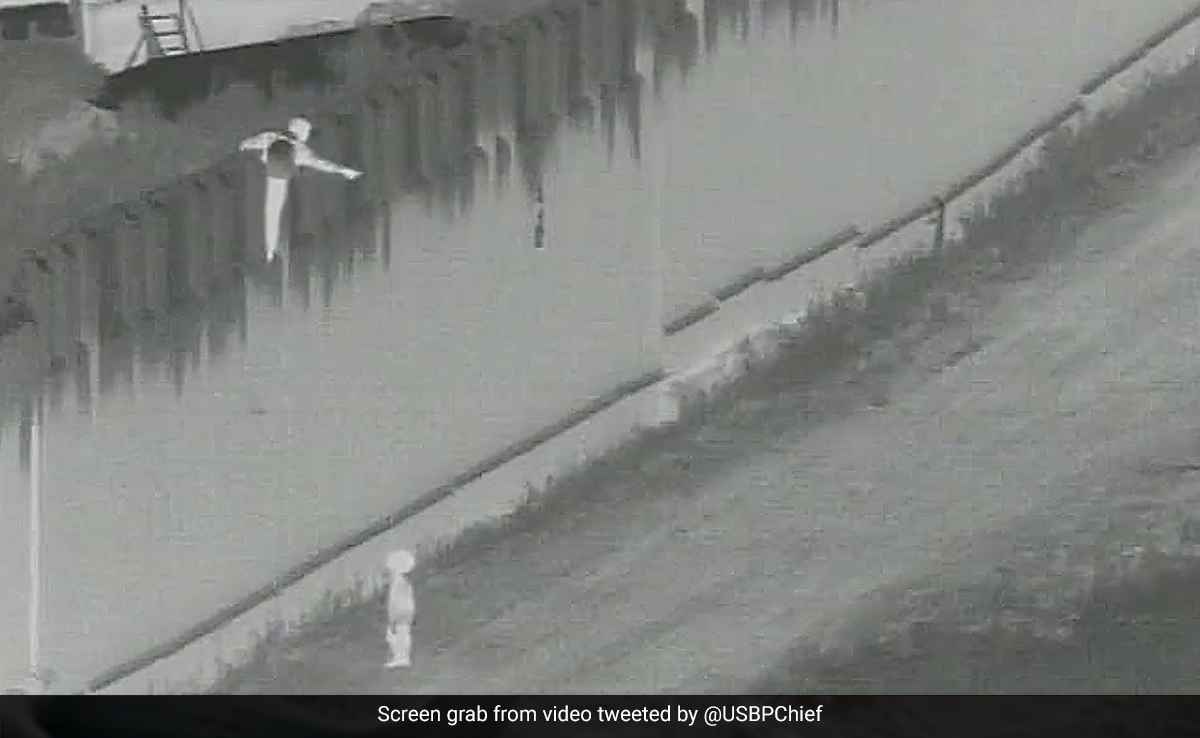 Video Shows Smuggler Dropping 4-Year-Old From Top Of US-Mexico Border Wall
